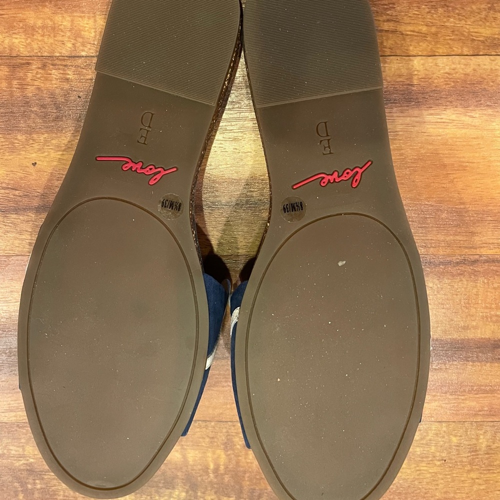 Ellen Degeneres Navy Blue Love Embroidered Women's Slides - Picture 5 of 7